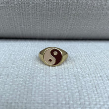 Load image into Gallery viewer, Yin Yang Ring