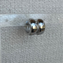 Load image into Gallery viewer, Aurelia Chunky Hoops